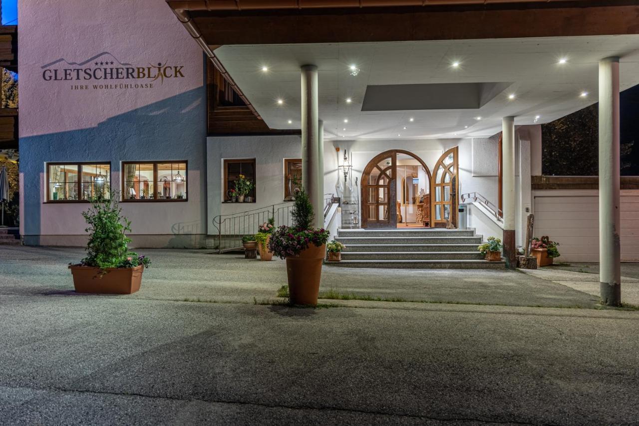 Hotel Gletscherblick Sankt Leonhard im Pitztal Esterno foto