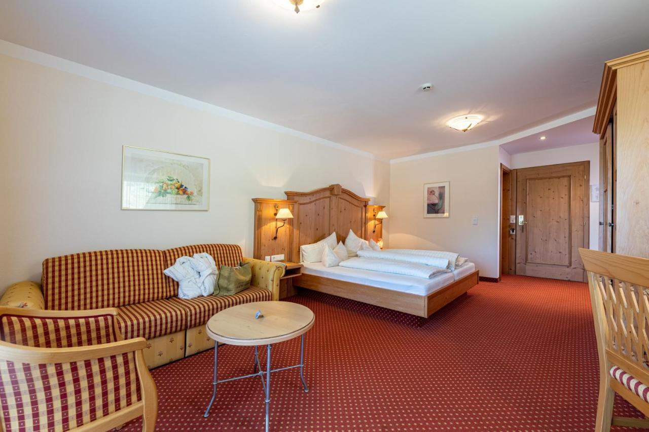 Hotel Gletscherblick Sankt Leonhard im Pitztal Esterno foto